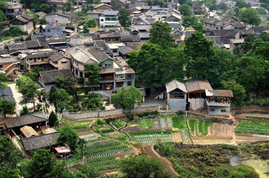逃离野兽洞